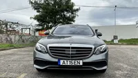Mercedes-Benz-E 220 detalhes 2
