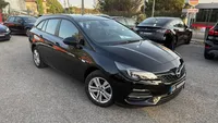 Opel-Astra Sports Tourer detalhes 1