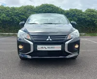 Mitsubishi-Space Star detalhes 1