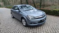 Opel-Astra GTC detalhes 2