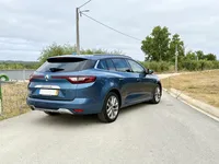 Renault-Megane Sport Tourer detalhes 2