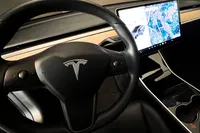 Tesla-Model 3 detalhes 1