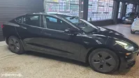 Tesla-Model 3 detalhes 2