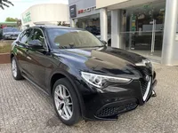 Alfa Romeo-Stelvio detalhes 1