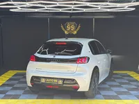 Peugeot-E-208 detalhes 2