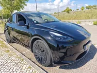 Tesla-Model Y Imagem Principal