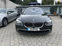 BMW-750 Imagem Principal