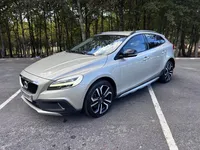 Volvo-V40 Cross Country detalhes 1