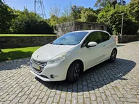 Peugeot-208 detalhes 1