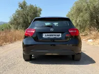 Mercedes-Benz-A 180 detalhes 1