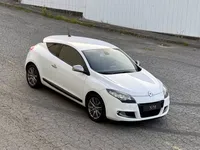 Renault-Megane Coupe detalhes 1
