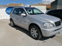 Mercedes-Benz-ML 270 detalhes 2