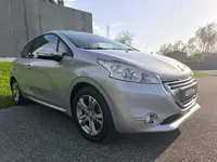 Peugeot-208 detalhes 1