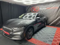 Ford-Mustang Mach-E detalhes 2