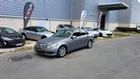 Mercedes-Benz-C 180 detalhes 1