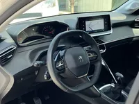 Peugeot-208 detalhes 2