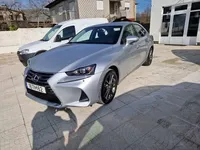 Lexus-IS 300H detalhes 2