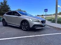 Volvo-V40 Cross Country detalhes 2