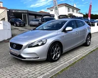 Volvo-V40 detalhes 1