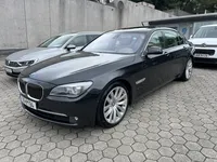 BMW-750 detalhes 1