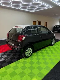 Small Image 1