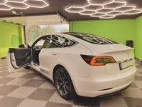 Tesla-Model 3 detalhes 1