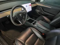 Tesla-Model 3 detalhes 2