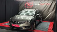 Opel-Astra Sports Tourer detalhes 2