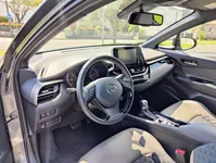 Toyota-C-HR detalhes 2