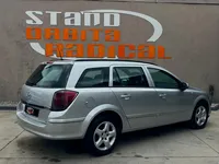 Opel-Astra Caravan detalhes 1