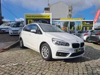 BMW-216 Active Tourer detalhes 2