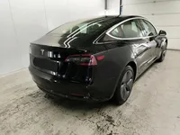 Tesla-Model 3 detalhes 2