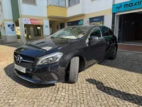 Mercedes-Benz-A 180 detalhes 2