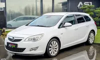 Opel-Astra Sports Tourer detalhes 1