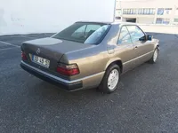 Mercedes-Benz-E 200 detalhes 2