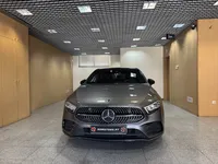 Mercedes-Benz-A 180 detalhes 2