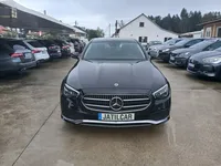 Mercedes-Benz-E 300 Imagem Principal