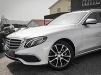 Mercedes-Benz-E 220 detalhes 1
