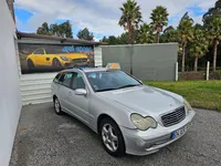 Mercedes-Benz-C 220 detalhes 1