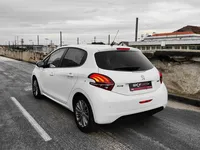 Peugeot-208 detalhes 2