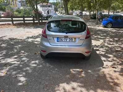 Small Image 1