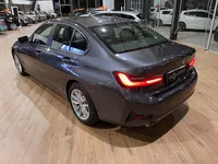 BMW-330E detalhes 1
