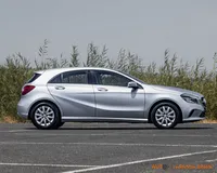 Mercedes-Benz-A 180 detalhes 2