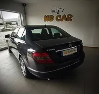 Mercedes-Benz-C 200 detalhes 2