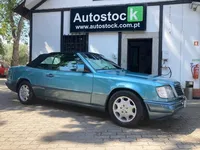 Mercedes-Benz-E 220 detalhes 2