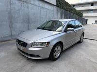 Volvo-S40 detalhes 1