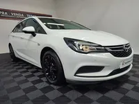 Opel-Astra Sports Tourer detalhes 1