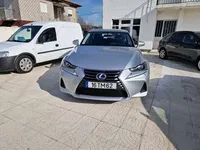 Lexus-IS 300H detalhes 1
