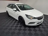 Opel-Astra Sports Tourer detalhes 2