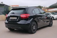 Mercedes-Benz-A 160 detalhes 1